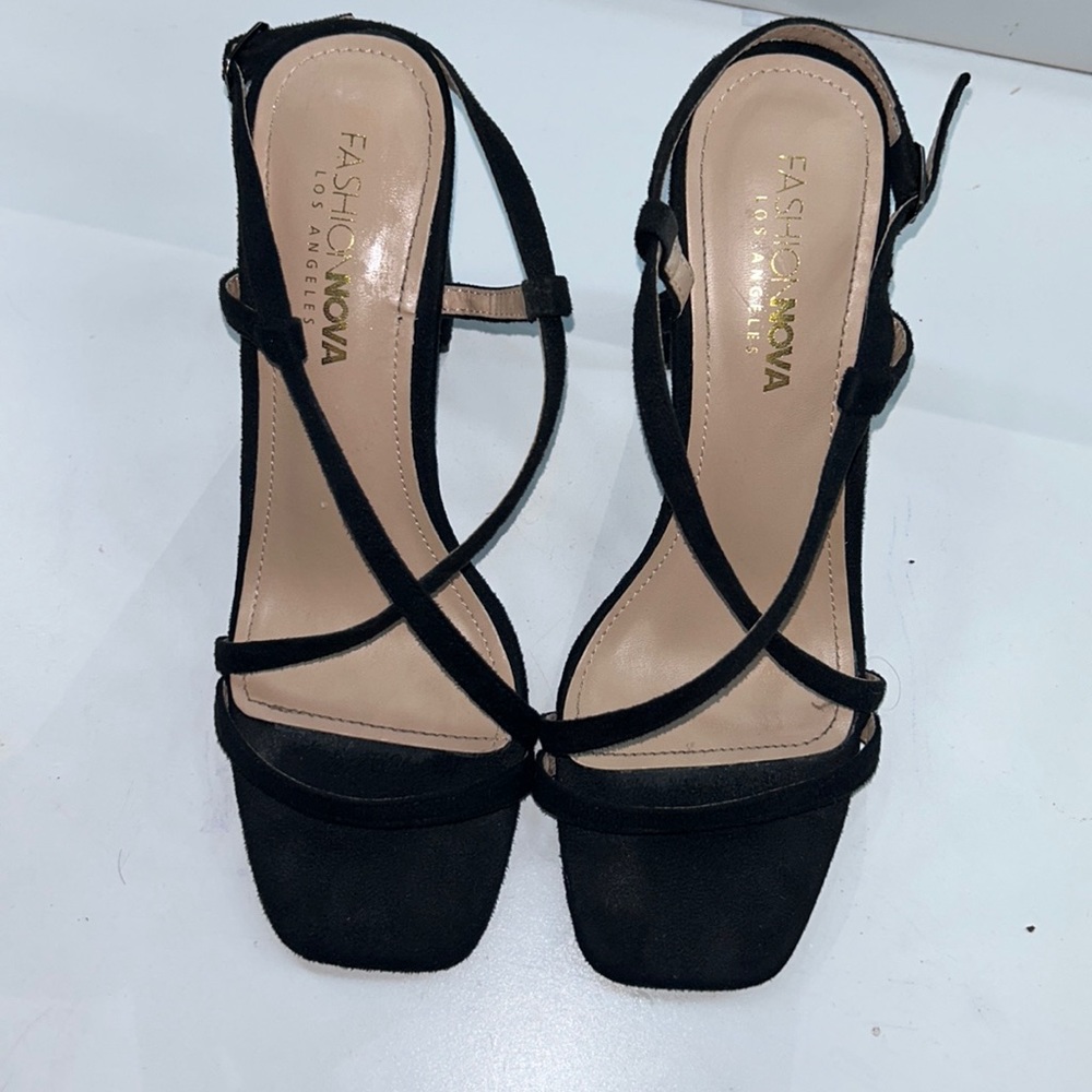 Black fashion nova heels